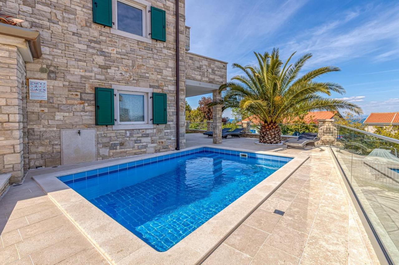 Villa Milena With Pool And Sea View Crveni Vrh Exterior foto