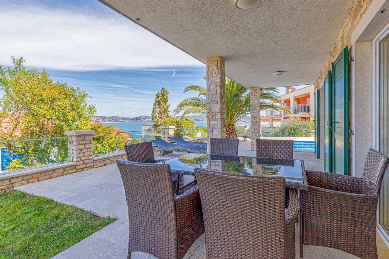 Villa Milena With Pool And Sea View Crveni Vrh Exterior foto