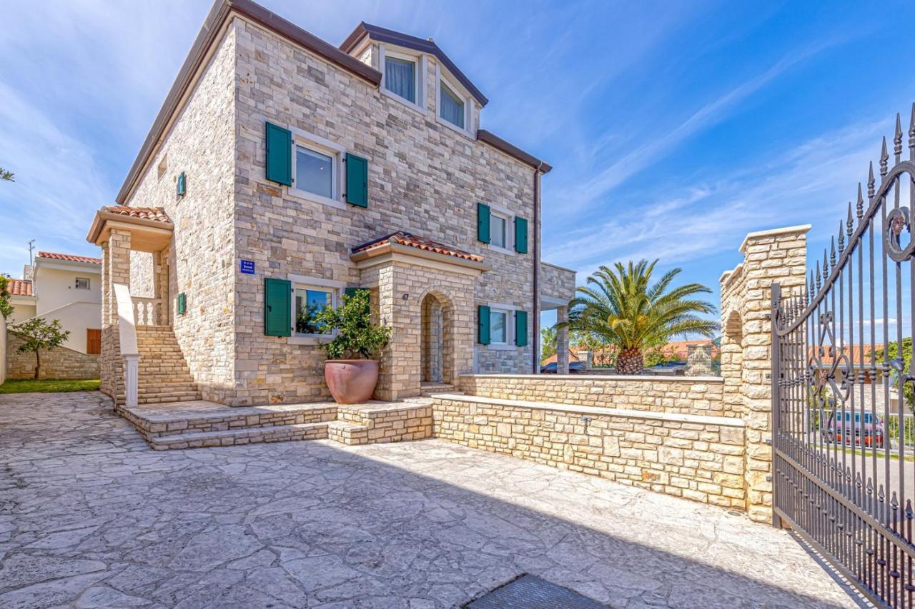 Villa Milena With Pool And Sea View Crveni Vrh Exterior foto